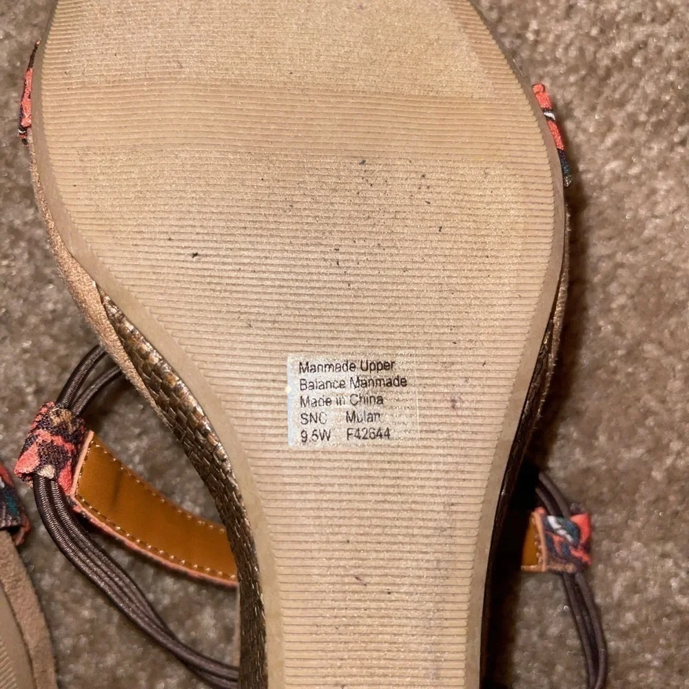 Style & Co Sandal Wedges Size 9.5 Wide